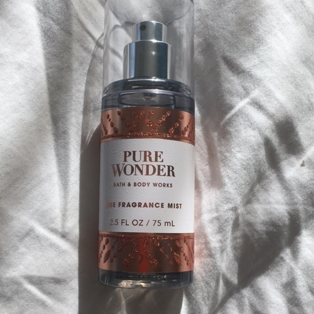 Bath and‎ Body Works fine fragrance mist